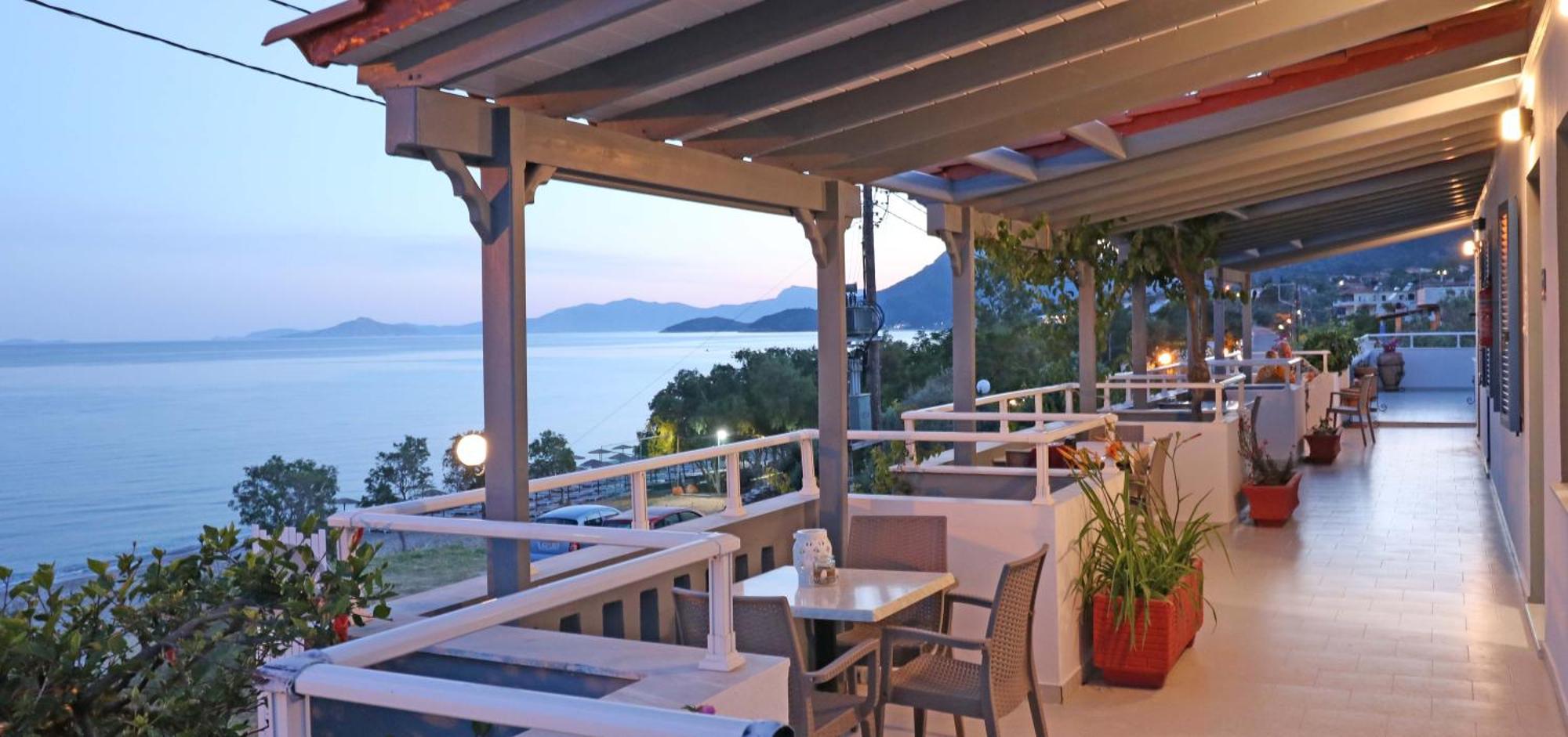 Angela Beach Apartments Votsalakia  エクステリア 写真